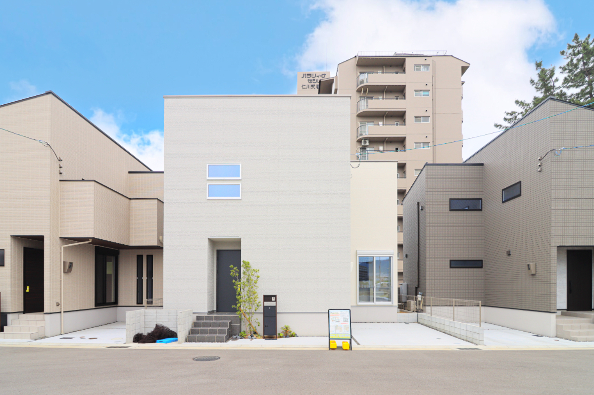 住みたい自治体ランキング６年連続第１位西宮市の横並びDiningのお家