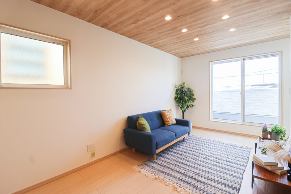 日中は電気いらずの明るいお家