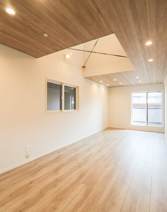 吹抜がお家を明るく照らします