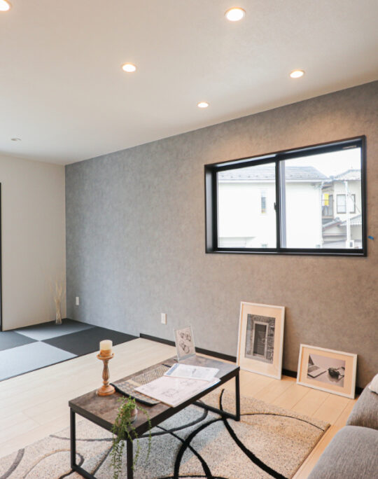 畳コーナー・シックな雰囲気・角地・駐車２台