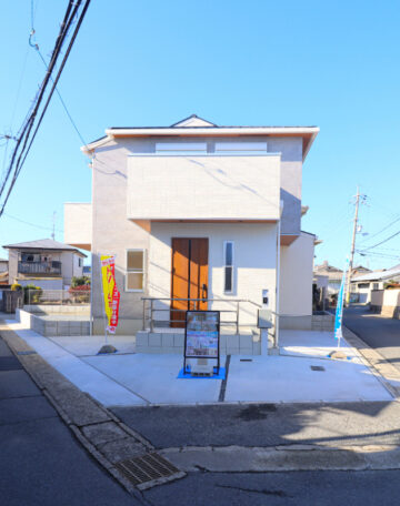 シンプルなデザインを中心としたデザインのナチュラルモダン