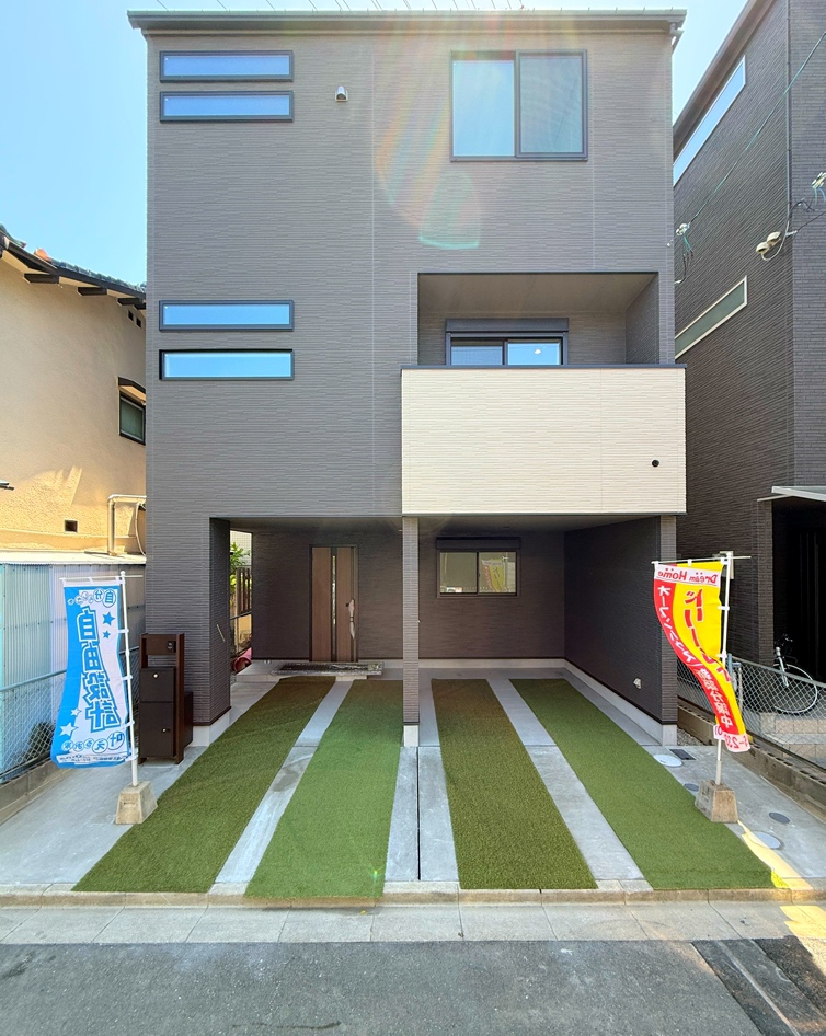 京都市西京区「スタイリッシュな外観と機能性を兼ね備えた、都会的でスマートな住まい」