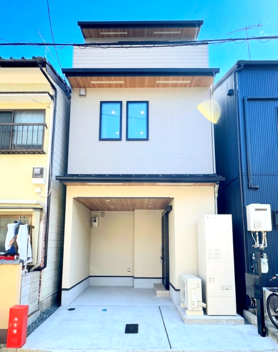 京都市上京区「狭小でも、センスよく。くすみブルーのある暮らし」