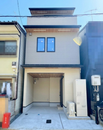 狭小でも、センスよく。くすみブルーのある暮らし