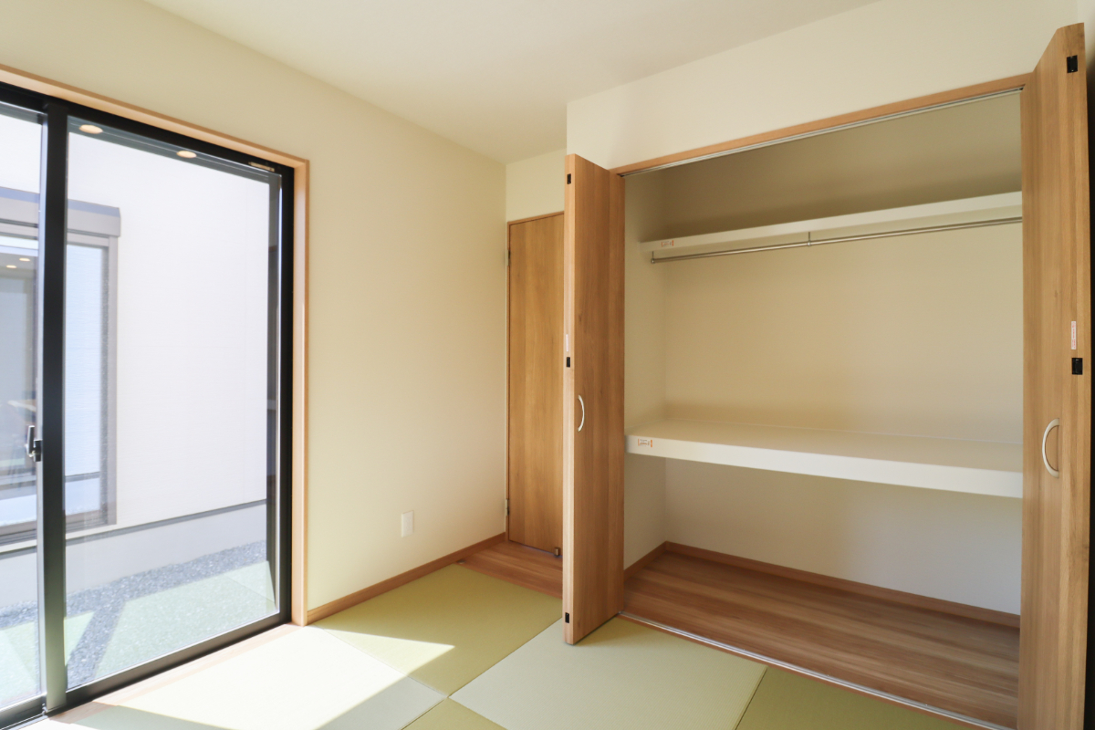 「ドリームタウン郡家本町」間口8ｍ超の開放感。51坪のゆとりが叶える、理想の邸宅スタイル。