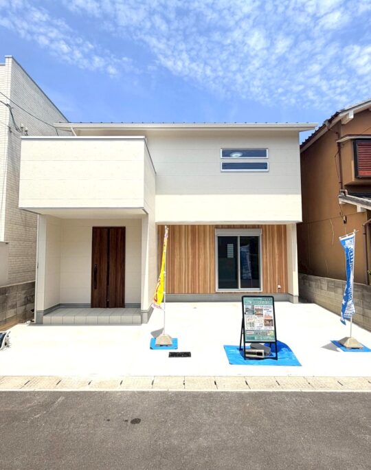京都府宇治市「周辺には生活に便利な生活施設が揃っており、毎日の暮らしにも便利な環境」