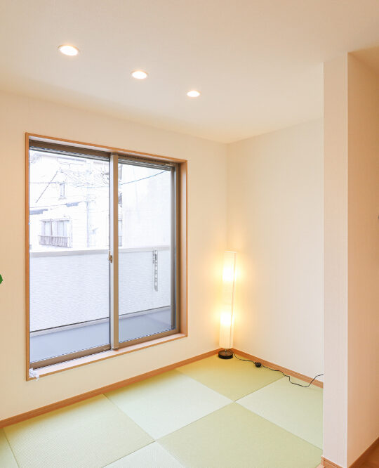 畳の心地よさと、充実した収納を備えた快適な住まい
