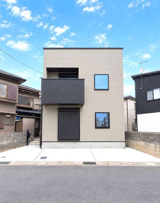 天井の一部に木目を取り入れたアクセント天井