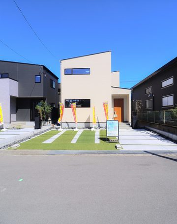 大阪府高槻市「南西向き・土地51坪・和室あり・中庭あり・駐車３台」